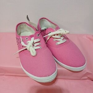 New Edition Women's Size Medium 7/8 Bright Pink Sneakers With Stars NWT!